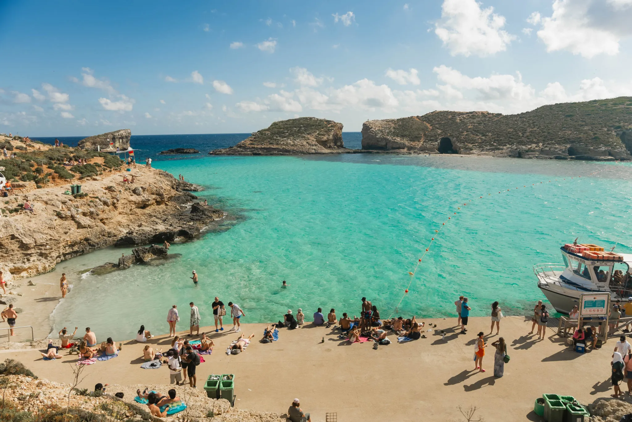 https://travelpoint.ba/uploads/articles/69c5702fbad2d4dfb0848ef4/images/1774546992115-Malta beach.webp